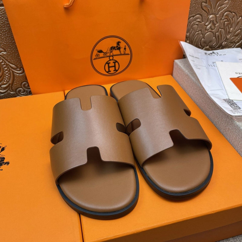 H**mes slippers